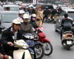 Cảnh sát Hà Nội: 'Khó xử lý người đội mũ bảo hiểm rởm'
