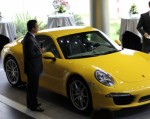 Cách đặt động cơ đặc biệt trên Porsche 911