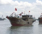 Yêu cầu tàu cá Trung Quốc rút ngay khỏi vùng biển Việt Nam
