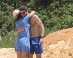 Xabi Alonso lãng mạn bên vợ yêu mang bầu
