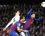 Cặp trung vệ - cơn đau đầu của tân HLV Barca