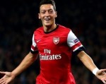 Giáo sư đưa Ozil 'lên mây' sau chiến thắng Napoli