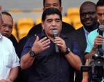 Maradona ngoảnh mặt với quê hương