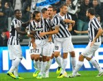Juventus đẩy Milan ra ngoài top 10