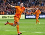 Van Persie - chân sút tốt nhất vòng loại châu Âu