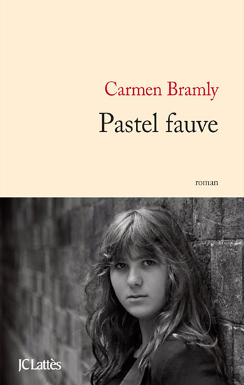 Cuốn tiểu thuyết của cây bút 15 tuổi Carmen Bramly.